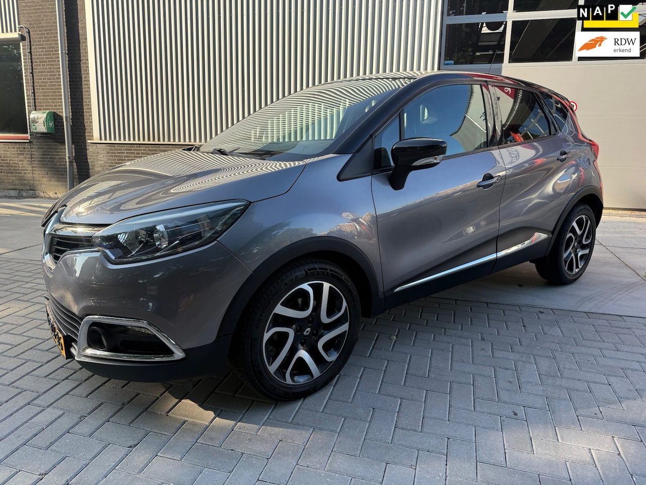 Renault Captur - 1.2 TCe Dynamique AUTOMAAT - AutoWereld.nl
