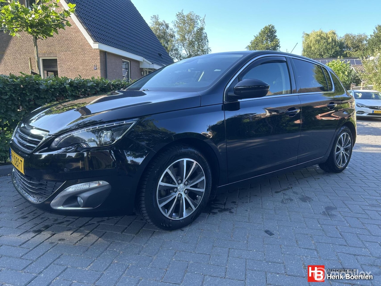 Peugeot 308 - 1.2 PureTech Blue Lease Premium 1.2 PureTech Blue Lease Premium - AutoWereld.nl