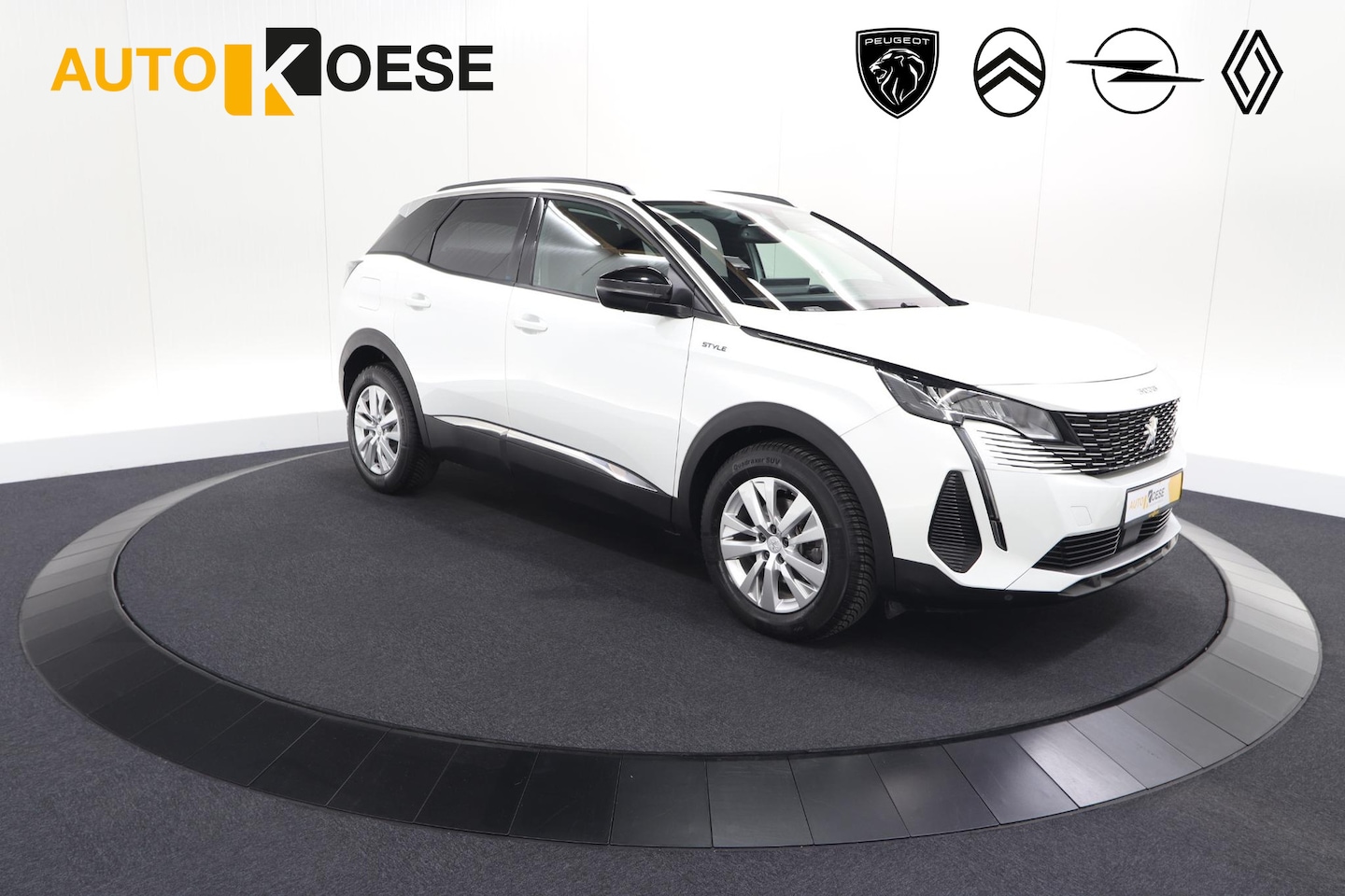 Peugeot 3008 - PureTech 130 EAT8 Style | Camera | Parkeersensoren | Navigatie | Apple Carplay - AutoWereld.nl