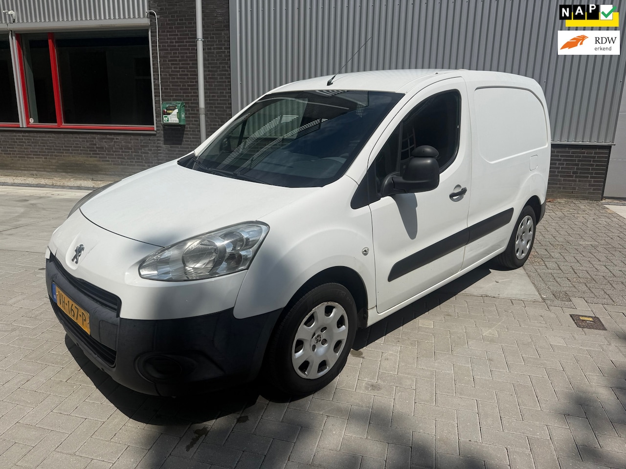 Peugeot Partner - 120 1.6 e-HDI L1 XT Profit + NIEUWE APK - AutoWereld.nl