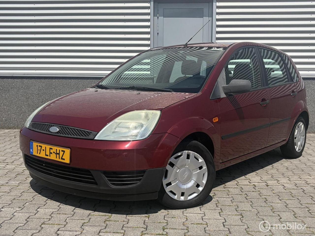 Ford Fiesta - 1.4-16V Ambiente Nieuwe apk-elektrisch pakket - AutoWereld.nl