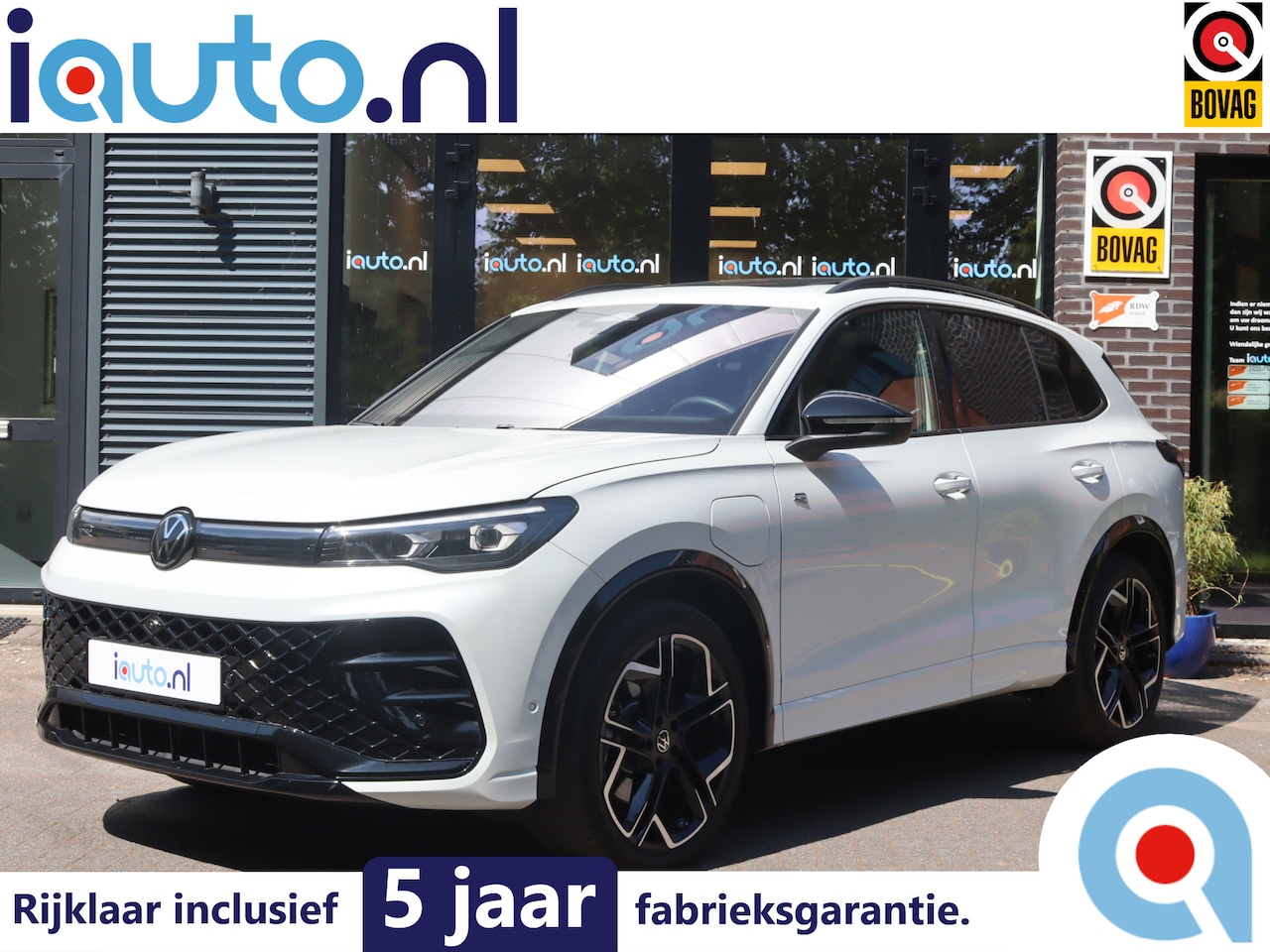 Volkswagen Tiguan - 1.5 eHybrid 272pk R-Line Black Style Pano/Leder/IQ.Light HD/360/Headup/HK/Keyless/ACC/DCC/ - AutoWereld.nl
