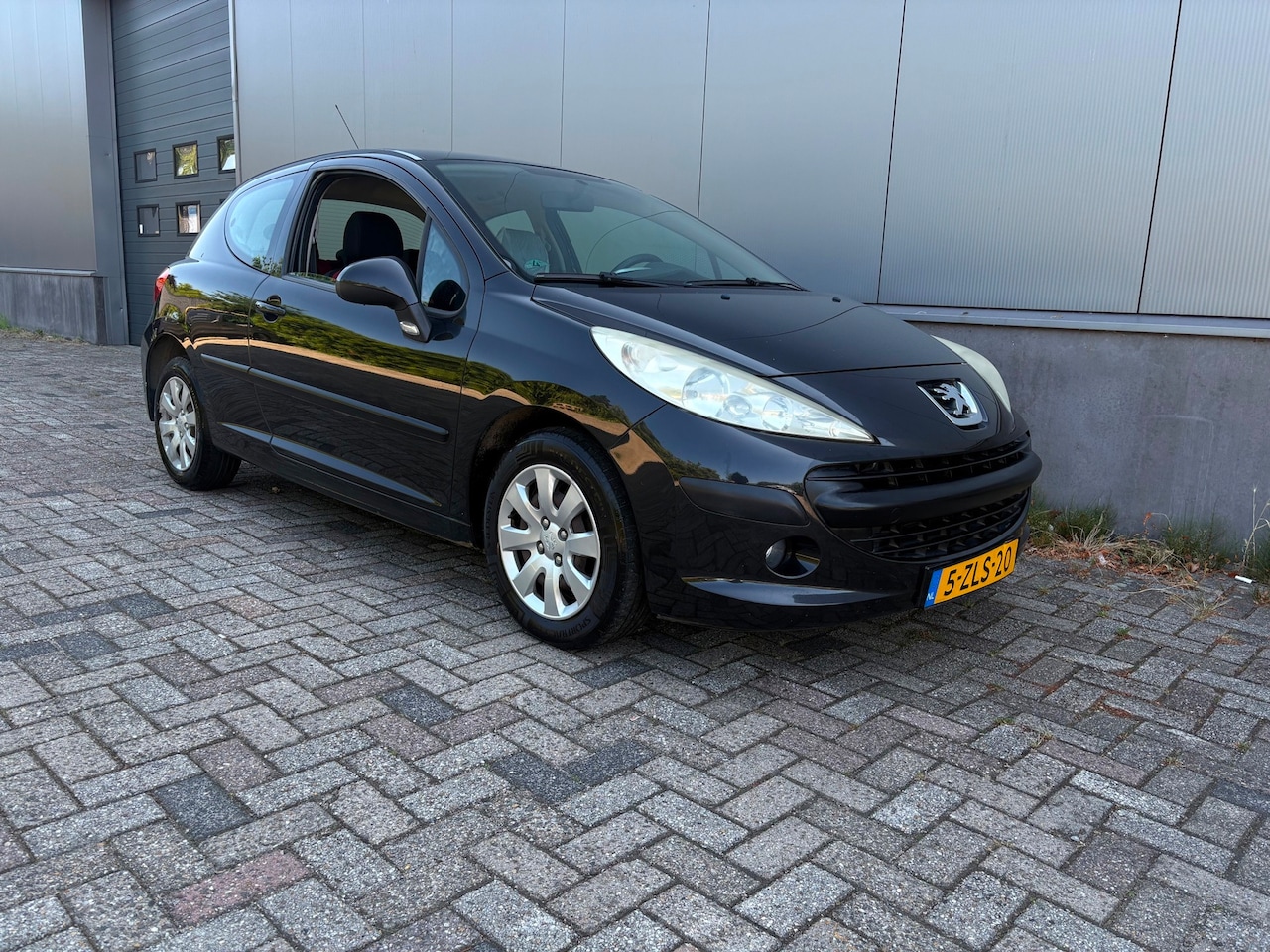Peugeot 207 - 1.4-16V XR|zwart|NAP - AutoWereld.nl