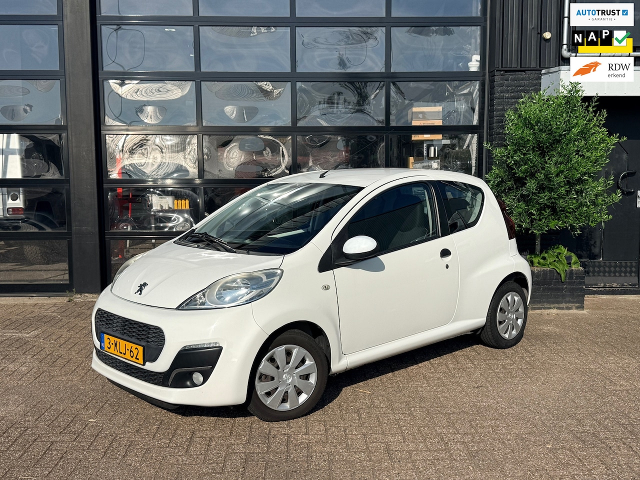 Peugeot 107 - 1.0 Access Accent 1.0 Access Accent - AutoWereld.nl