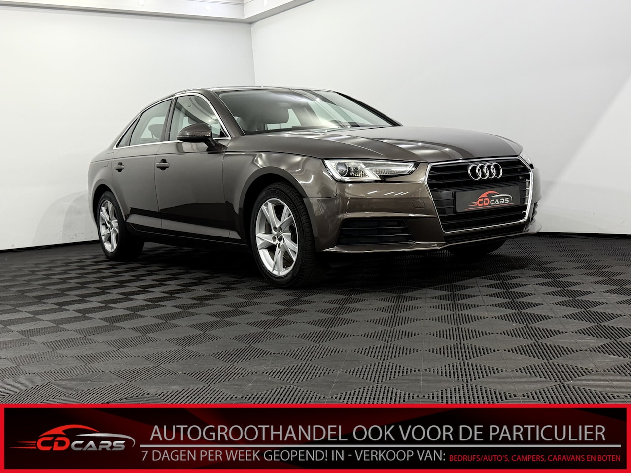 Audi A4 Limousine - 1.4 TFSI Pro Line Navi, Parkeersensoren, Keyless start, Cruise control, Clima, A start sto - AutoWereld.nl