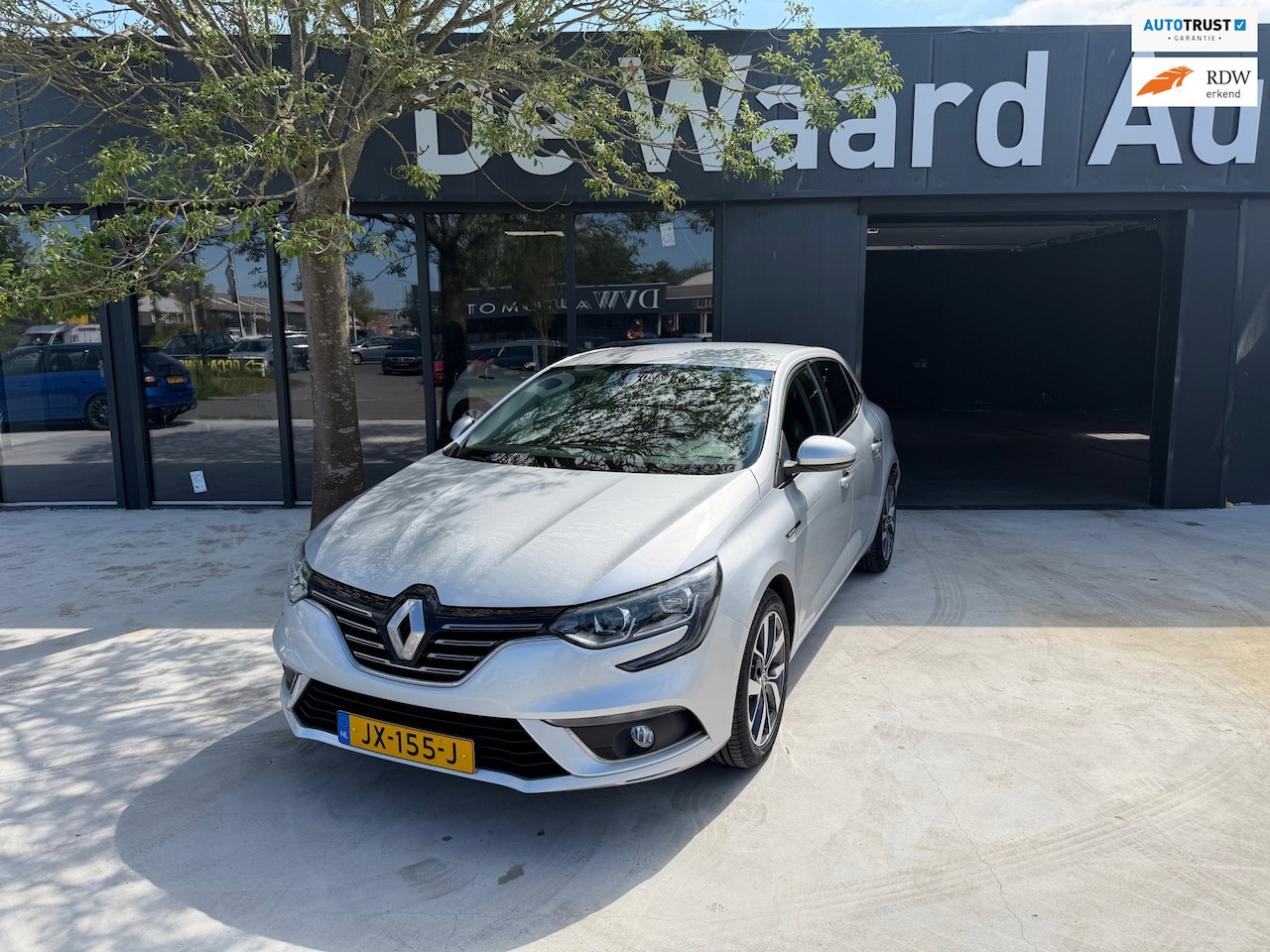 Renault Mégane - 1.2 TCe Bose/ airco/cruise/navi/ NAP/ 12 maanden garantie - AutoWereld.nl