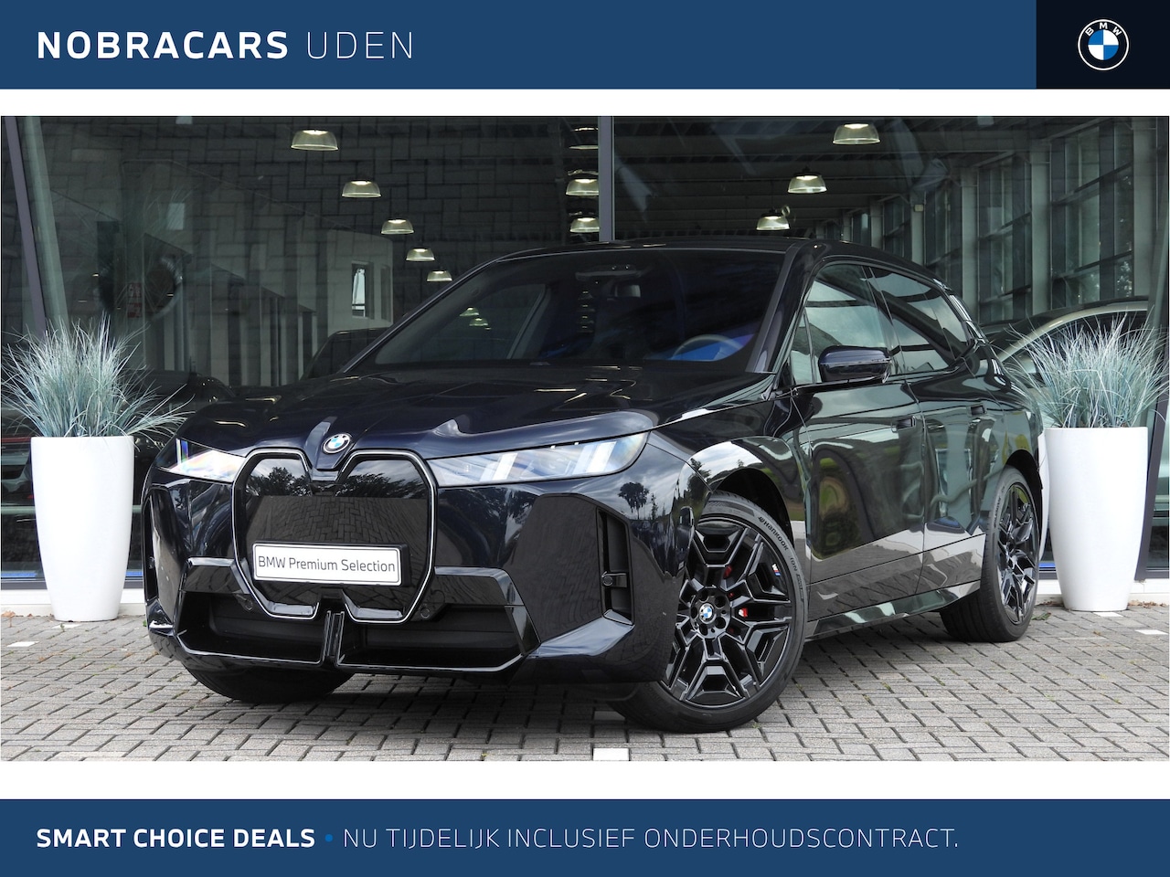 BMW iX - xDrive60 M Sport / Panoramadak Sky Lounge / Parking Assistant Professional / Adaptieve LED - AutoWereld.nl