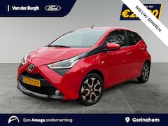 Toyota Aygo - 1.0 VVT-i x-joy Automaat | Climate Controle | achteruitrijcamera | Multimedia systeem | LM