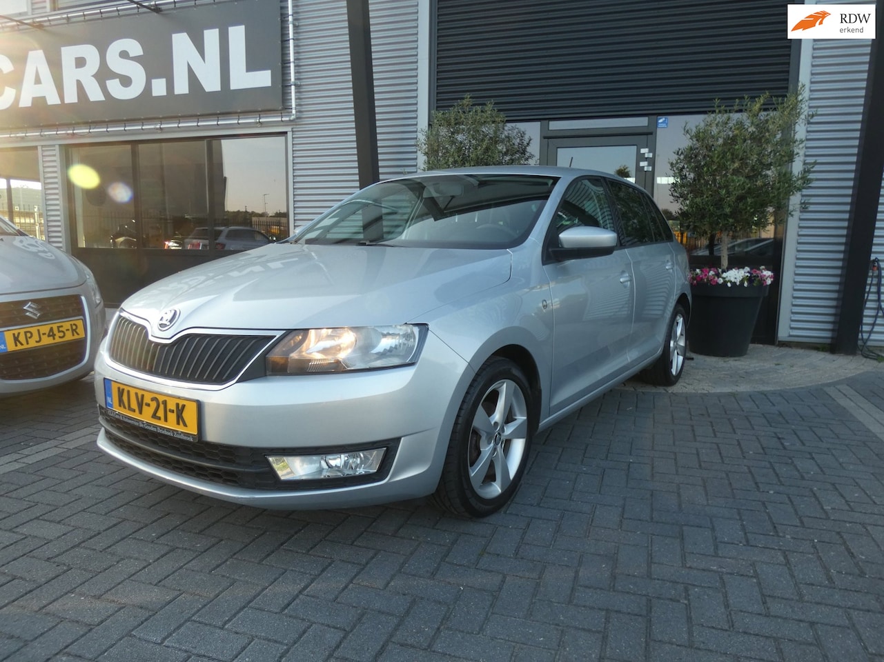 Skoda Rapid Spaceback - 1.2 TSI Greentech Elegance Businessline Airco|Eleck. pakket - AutoWereld.nl