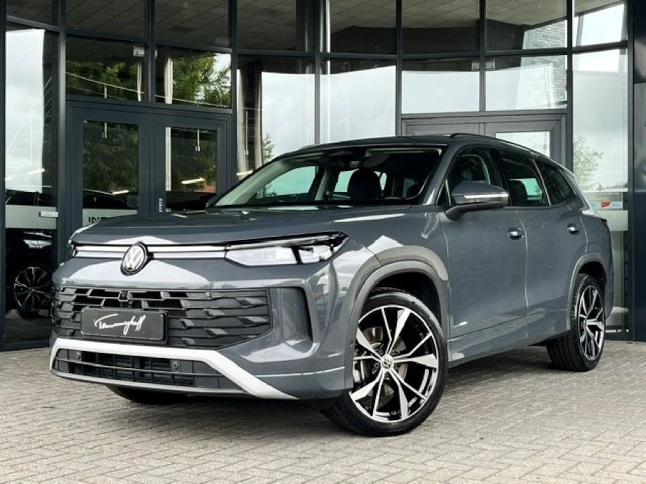 Volkswagen Tayron - 1.5 eTSI LIFE 7-PERS. - TREKH. - 20 INCH - MATRIX - AutoWereld.nl