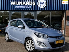 Hyundai i20 - 1.2i i-Deal Dealer Onderhoud Pdc Led Airco APK