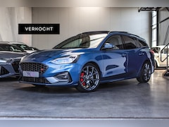 Ford Focus Wagon - 2.3 EcoBoost ST-3 *Pano*B&O*Keyless*Camera*Elek. Stoelen