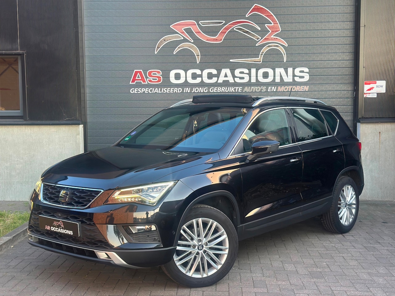 SEAT Ateca - 1.4 EcoTSI - Pano - CarPlay - 360 Cam - Stoelvw - AutoWereld.nl