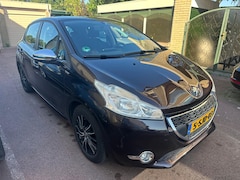 Peugeot 208 - 1.2 VTi Urban Soul Navigatie Nap