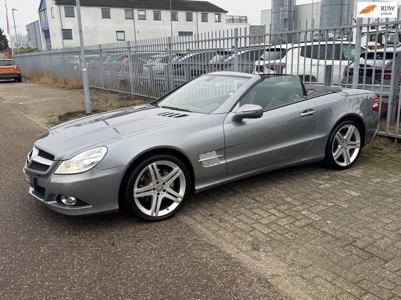 Mercedes-Benz SL-klasse Cabrio - 350 315PK Facelift Harman Kardon Zeer nette auto! - AutoWereld.nl