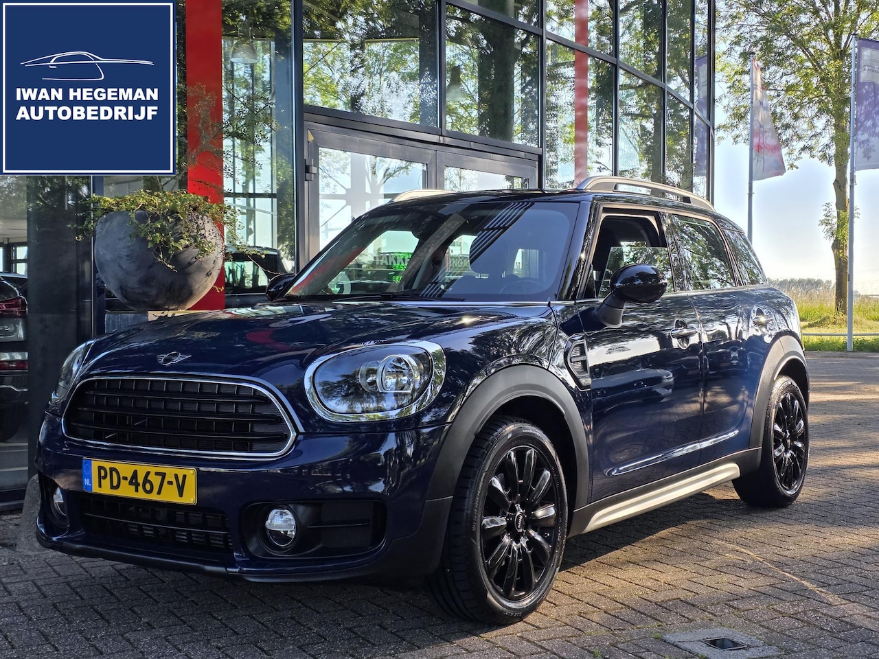 MINI Countryman - 1.5 Cooper Salt | Afn. Trekhaak | Navigatie | Cruise Control | Climate Control - AutoWereld.nl