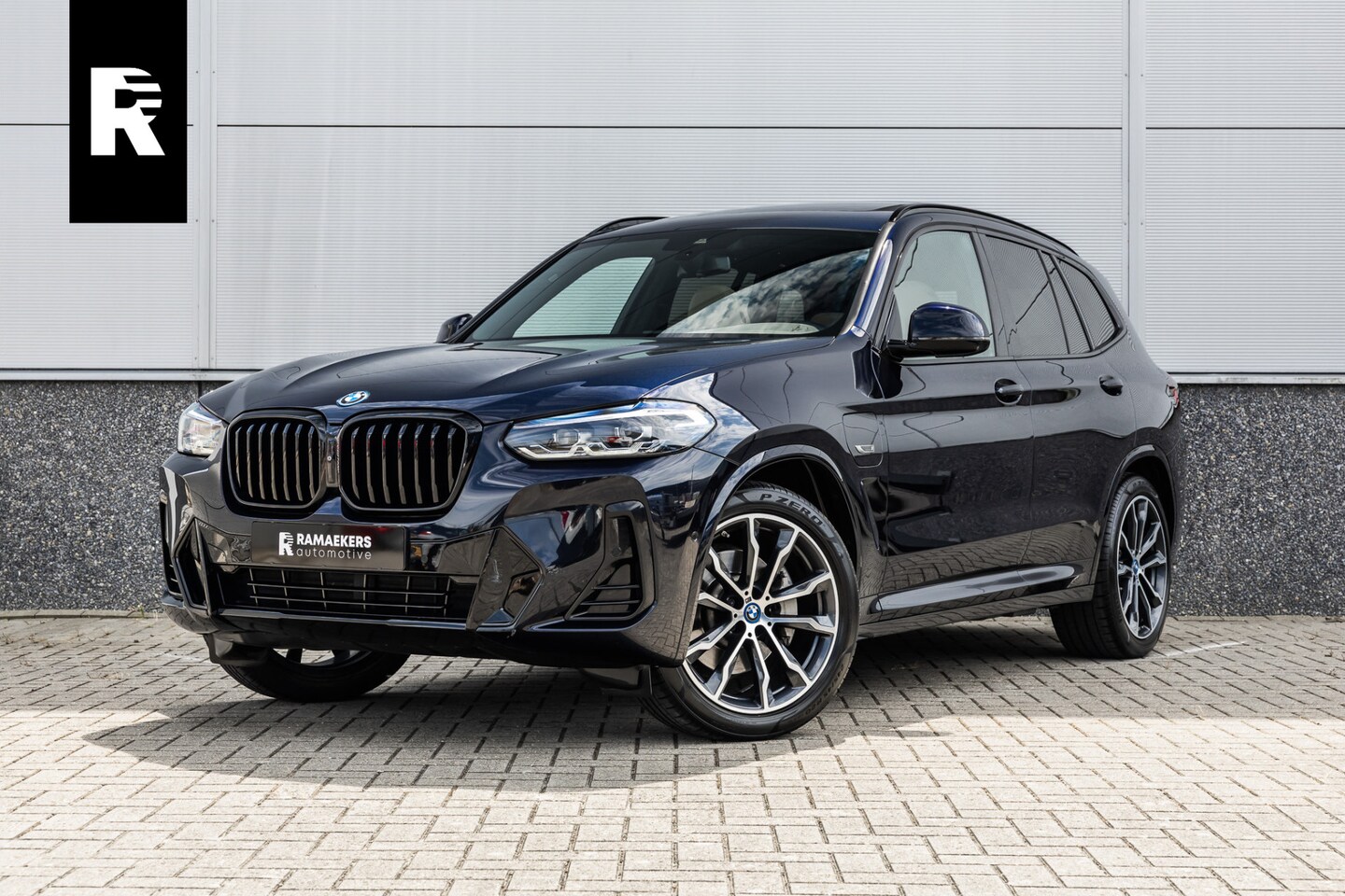 BMW X3 - xDrive30e M-Sport Pano / Leder / 20 inch / Camera / Carplay / - AutoWereld.nl