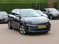 Kia e-Niro - ExecutiveLine 64 kWh / SoH 96, 0 % / Camera / Leder / Keyless / Stoelventilatie / Navigati