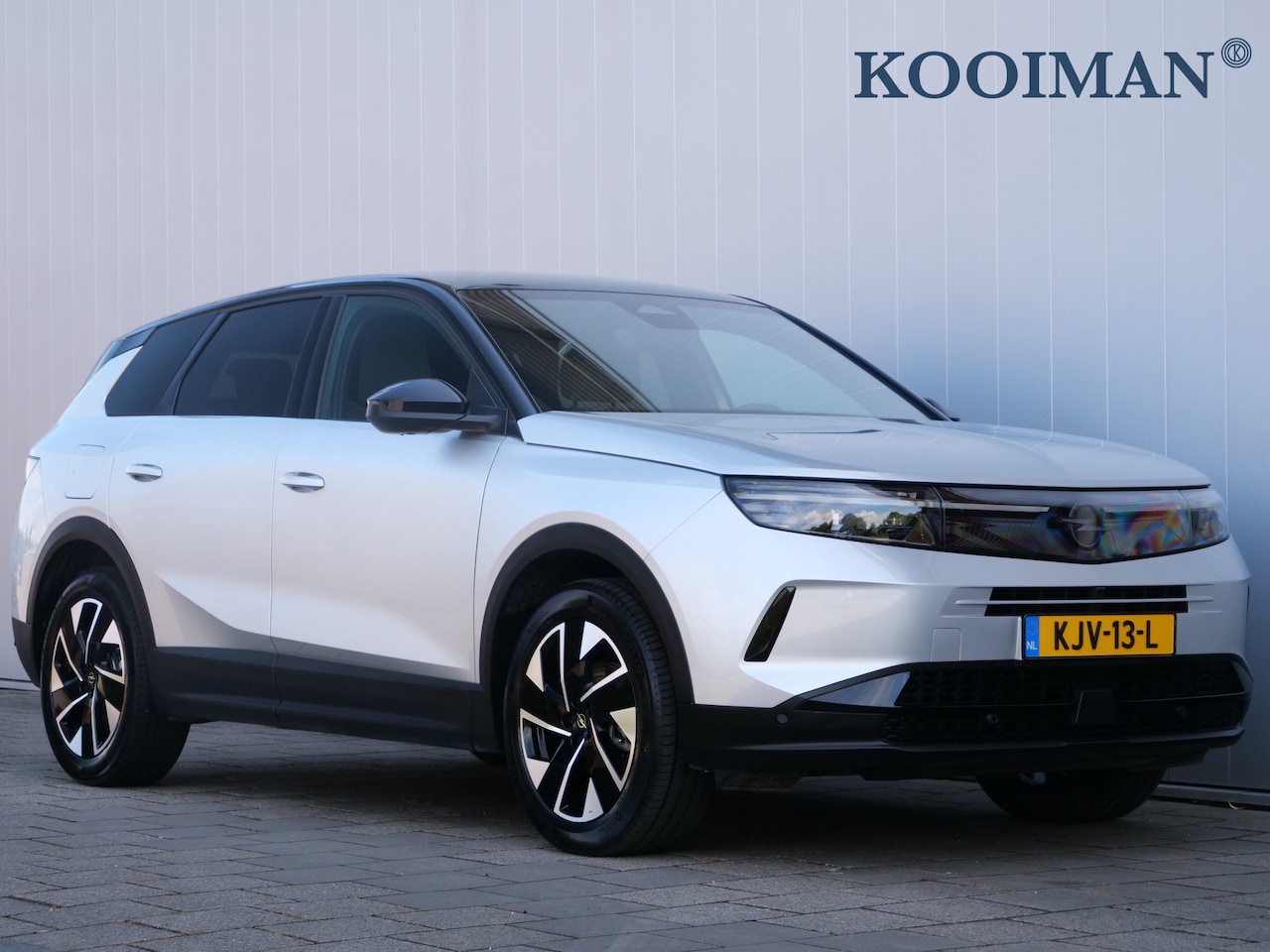 Opel Grandland - 1.2 Turbo Hybrid GS 136 Pk Automaat Navi / DAB / Apple Carplay / Camera / Stoelverwarming - AutoWereld.nl