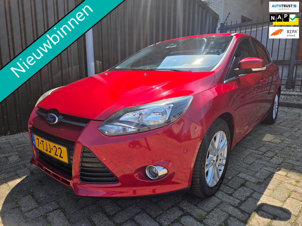 Ford Focus - 1.6 EcoBoost Titanium Volledig Onderhoud - AutoWereld.nl