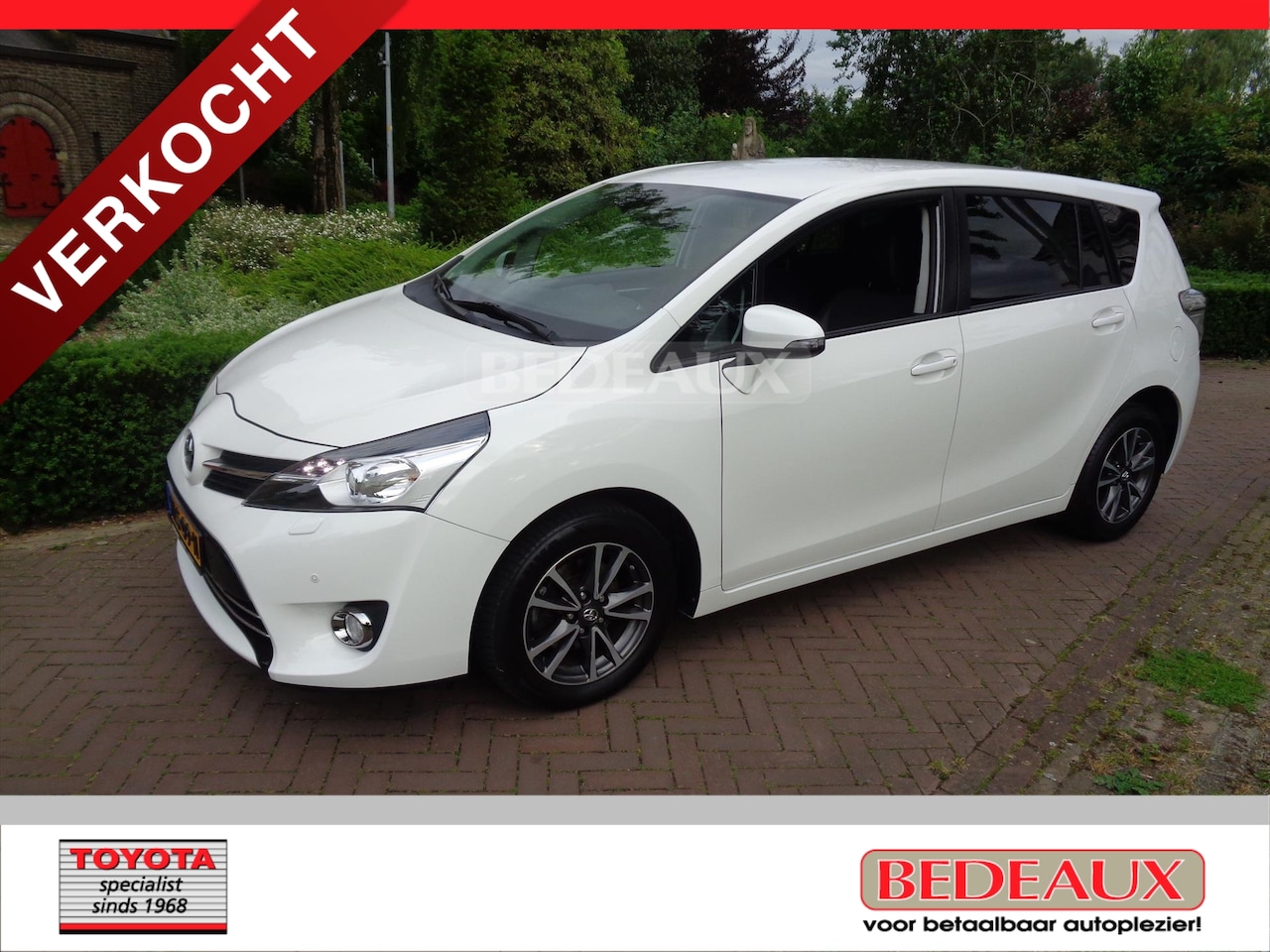 Toyota Verso - 1.8 VVT-i 147pk (5P) Dynamic Business Edition bij Toyota specialist sinds 1968 , levering - AutoWereld.nl