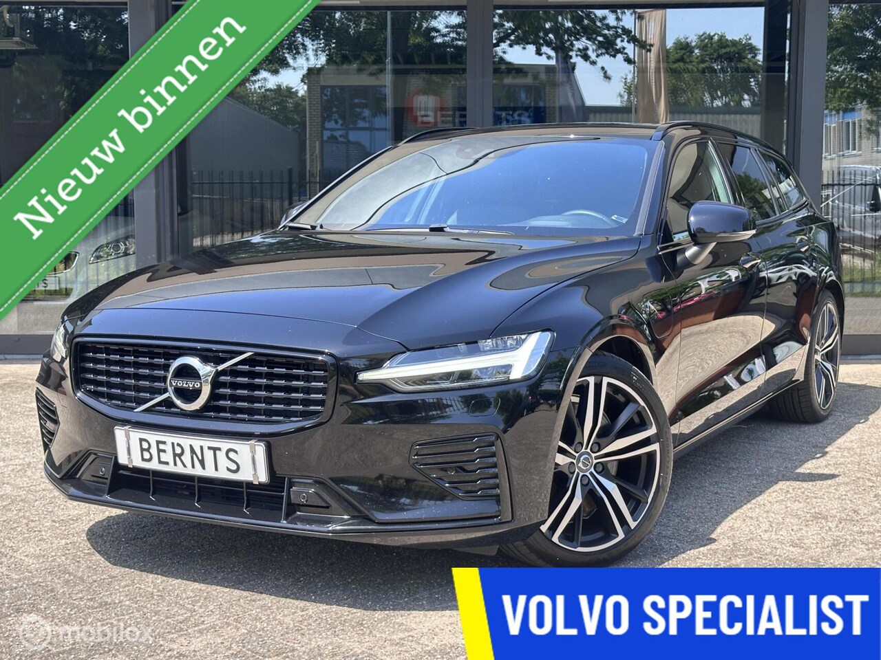 Volvo V60 - T6 Recharge R-Design Long Range|Adaptive Cruise control|Parkeercamera|Apple carplay - AutoWereld.nl