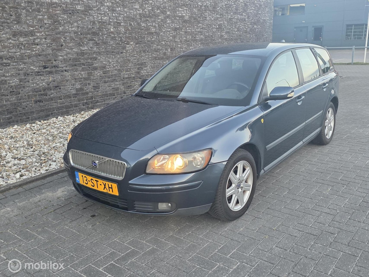 Volvo V50 - 1.8 Edition II Airco- Trekhaak- Nieuwe apk! - AutoWereld.nl
