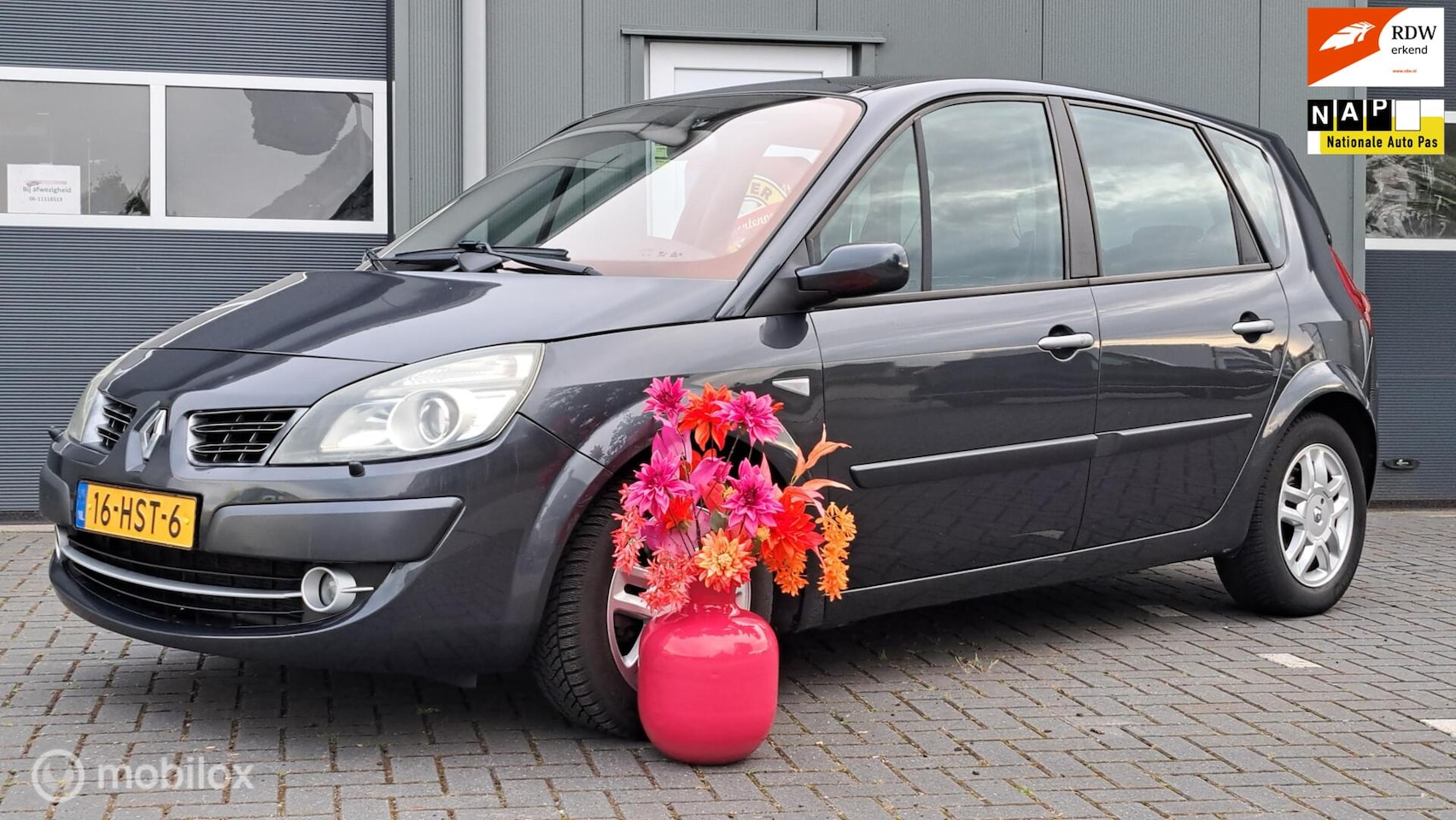 Renault Scénic - 2.0-16V Tech Line 2.0-16V Tech Line - AutoWereld.nl
