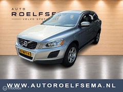Volvo XC60 - 2.0T Momentum | Stoelverwarming | Unieke km stand | All Season banden | Afneembare trekhaa