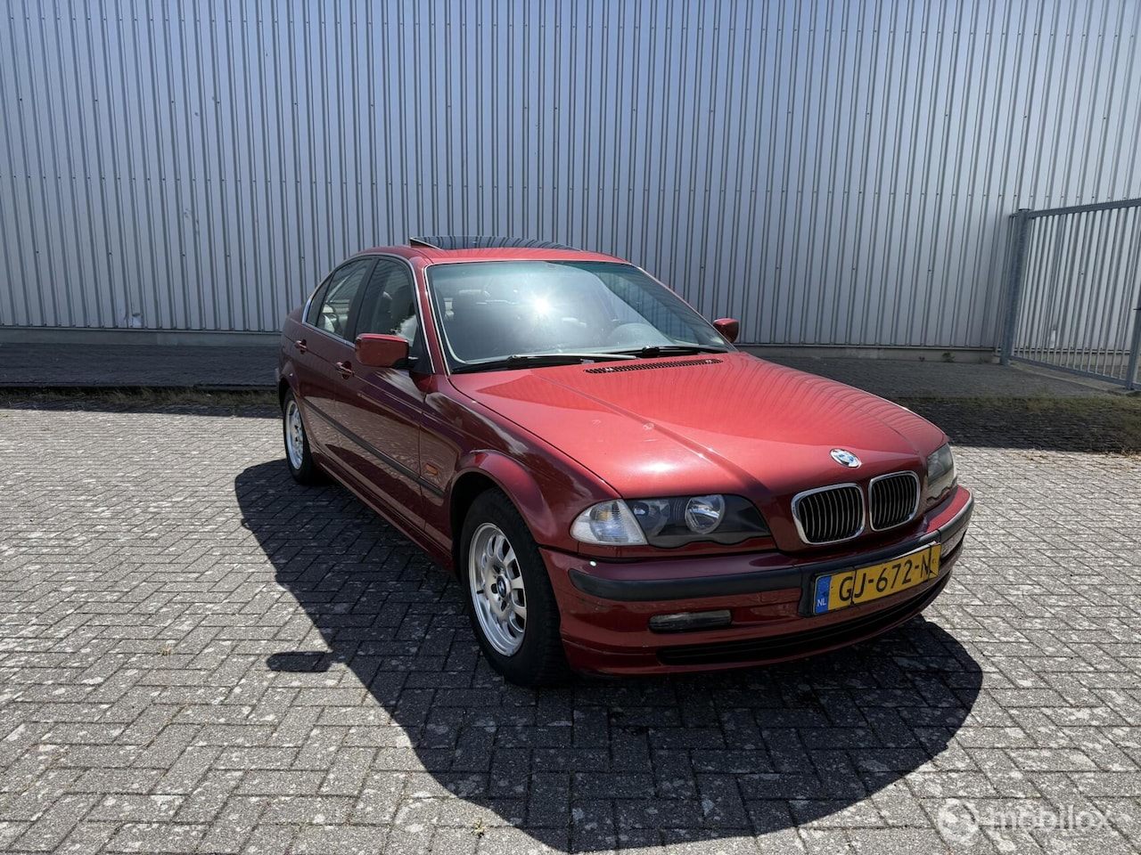 BMW 3-serie - 323i Executive 323i Executive, automaat - AutoWereld.nl