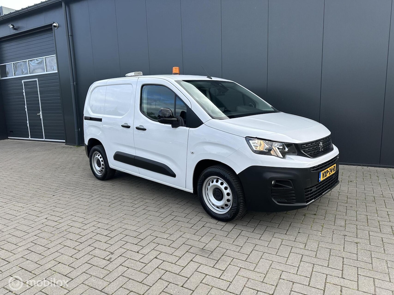 Peugeot Partner - bestel 1.5 BlueHDI Premium camera cruise airco - AutoWereld.nl