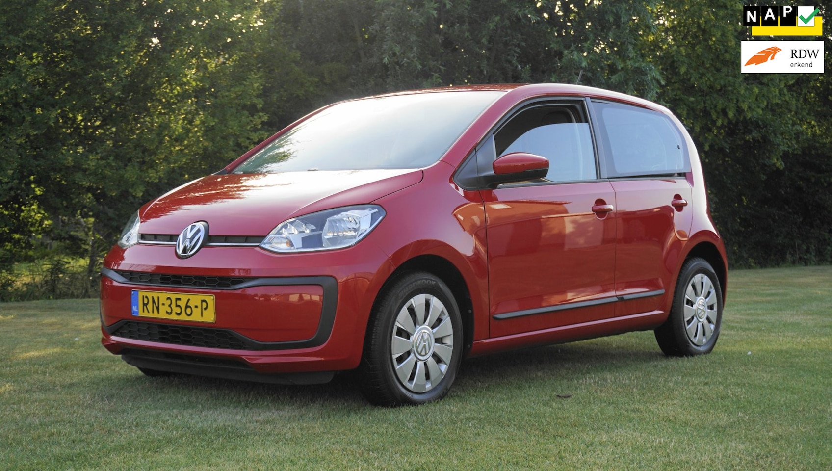 Volkswagen Up! - 1.0 BMT move up! 5 drs Airco blue tooth - AutoWereld.nl