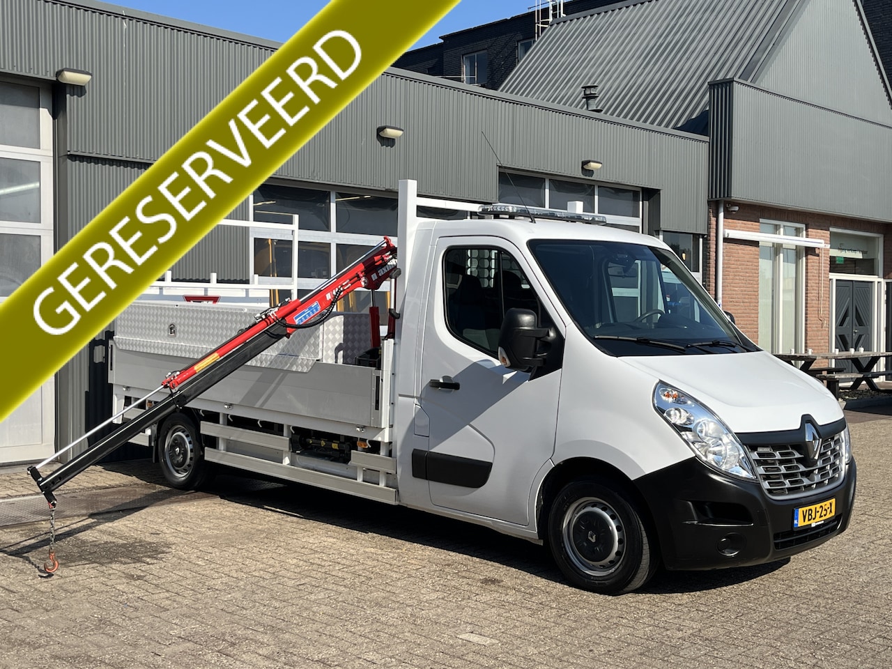 Renault Master - T35 2.3 dCi L3 Energy Maxilift Laadkraan Trekhaak 2500 kg Airco 3-Persoons Open laadbak Pi - AutoWereld.nl