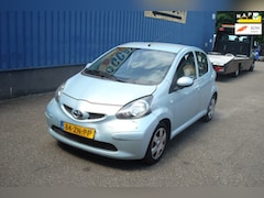 Toyota Aygo - 1.0-12V +, Airco ijskoud, 5 deurs, Bumperschade voor