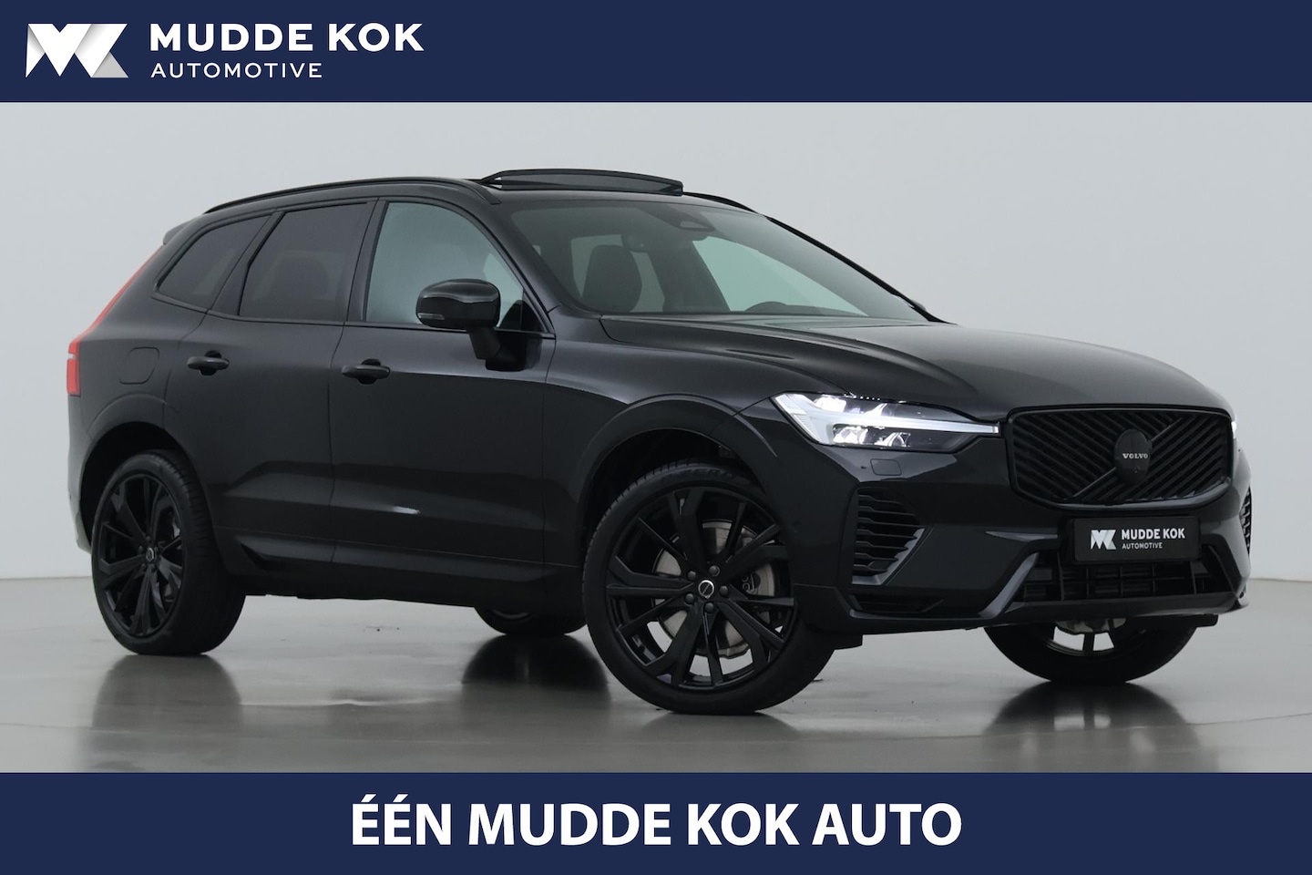 Volvo XC60 - T8 Plug-in hybrid Ultra Black Edition | ACC | Panoramdak | Head-Up | Trekhaak | Harman/Kar - AutoWereld.nl