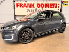 Volkswagen Golf - 1.4 TSI GTE + NAP|Pano|LED|Camera|Navi|Climate|Cruise|Sfeerverl.|PDC|17"LMV