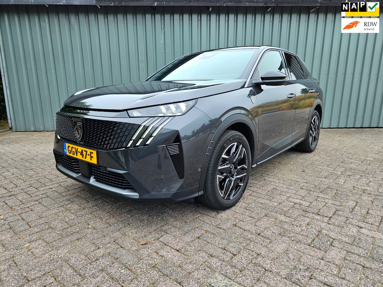 Peugeot 3008 - 1.2 Hybrid 136 GT 360 camera 19 inch velgen stuur/stoelverwarming - AutoWereld.nl
