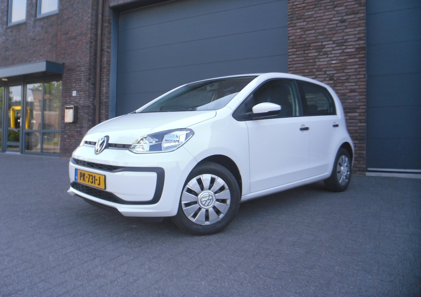 Volkswagen Up! - 1.0 BMT take up! 5drs 114d km Nap APK Nieuw - AutoWereld.nl
