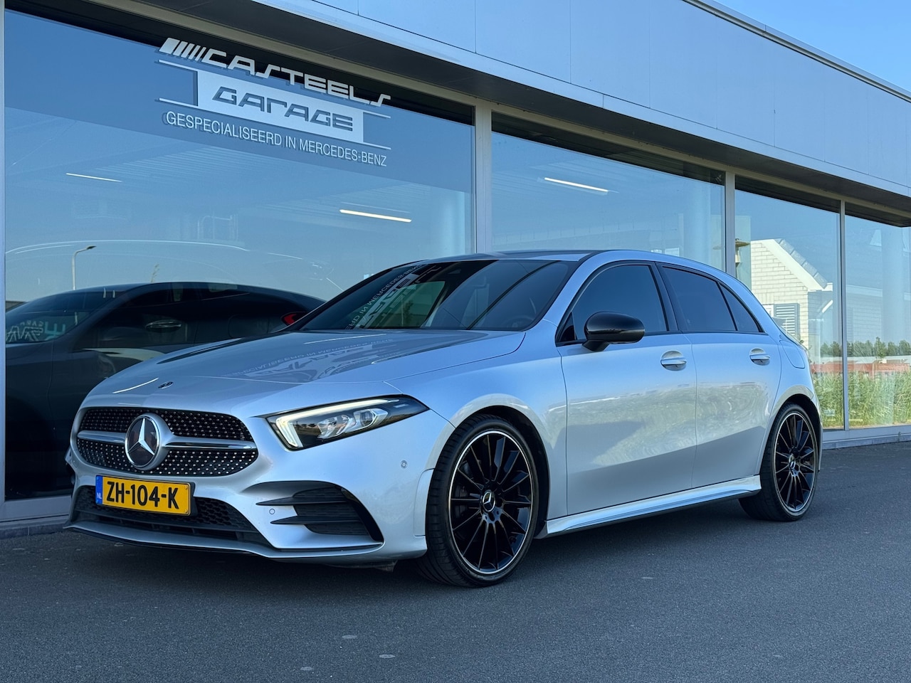 Mercedes-Benz A-klasse - 180 Business Solution AMG night-pakket automaat , sfeer verlichting , apple-carplay - AutoWereld.nl