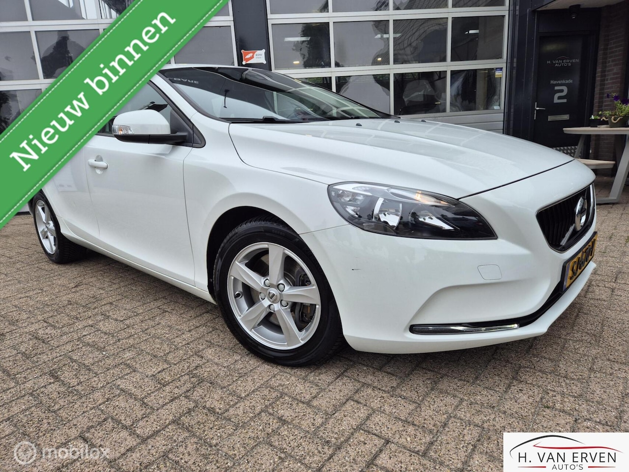 Volvo V40 - 1.5 T2 Nordic AIRCO CRUISE AUTOMAAT NAP - AutoWereld.nl