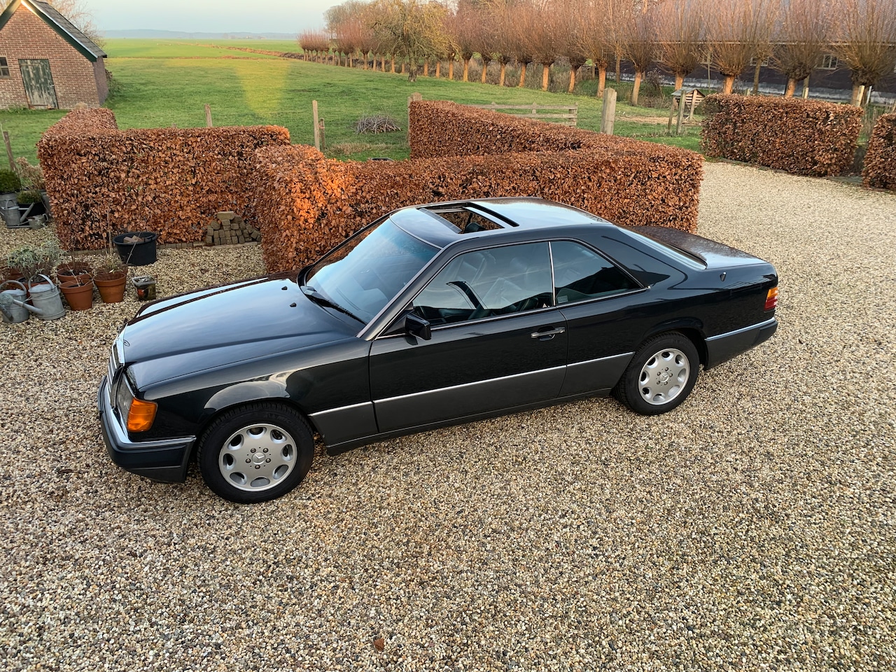 Mercedes-Benz 200-500 (W124) - 300 CE-24 zeldzame originele 24 klepper youngtimer - AutoWereld.nl