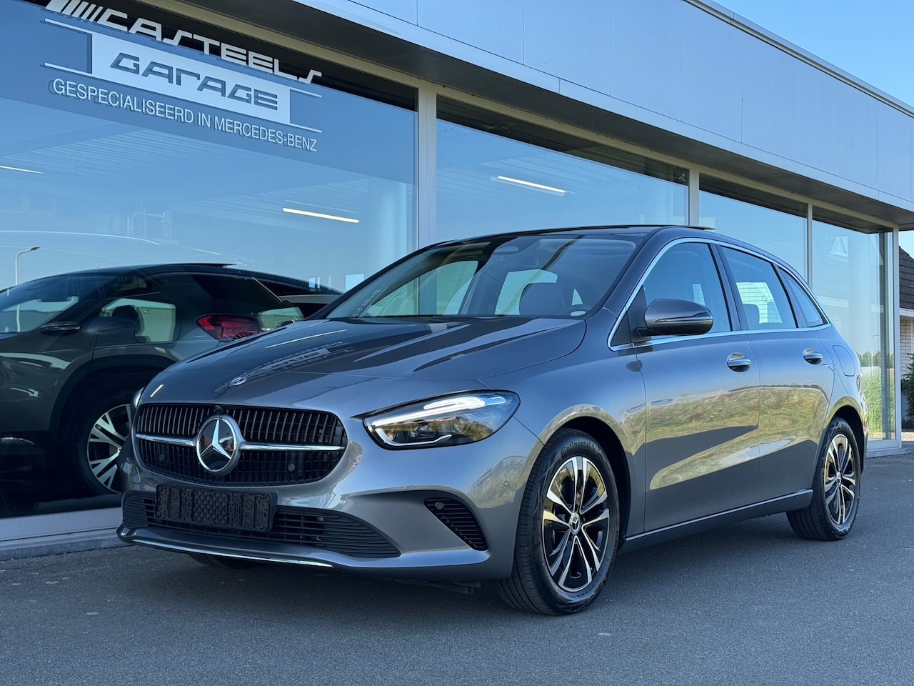 Mercedes-Benz B-klasse - 200 Progressive line Advanced plus automaat , Panoramaschuifdak , Apple-carplay , Multibea - AutoWereld.nl