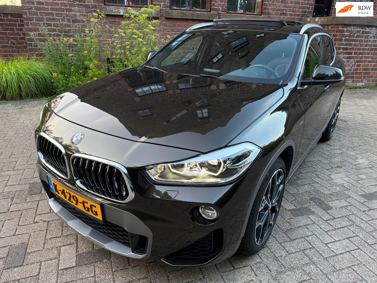 BMW X2 - SDrive20i High Executive M-Sport Pannodak Full Option - AutoWereld.nl