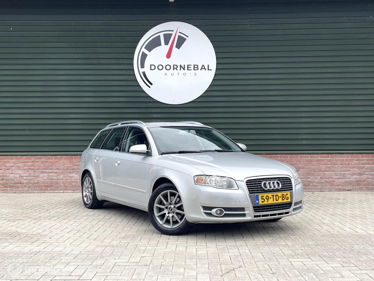 Audi A4 Avant - 2.0 Pro Line Business / YOUNGTIMER / TREKHAAK - AutoWereld.nl
