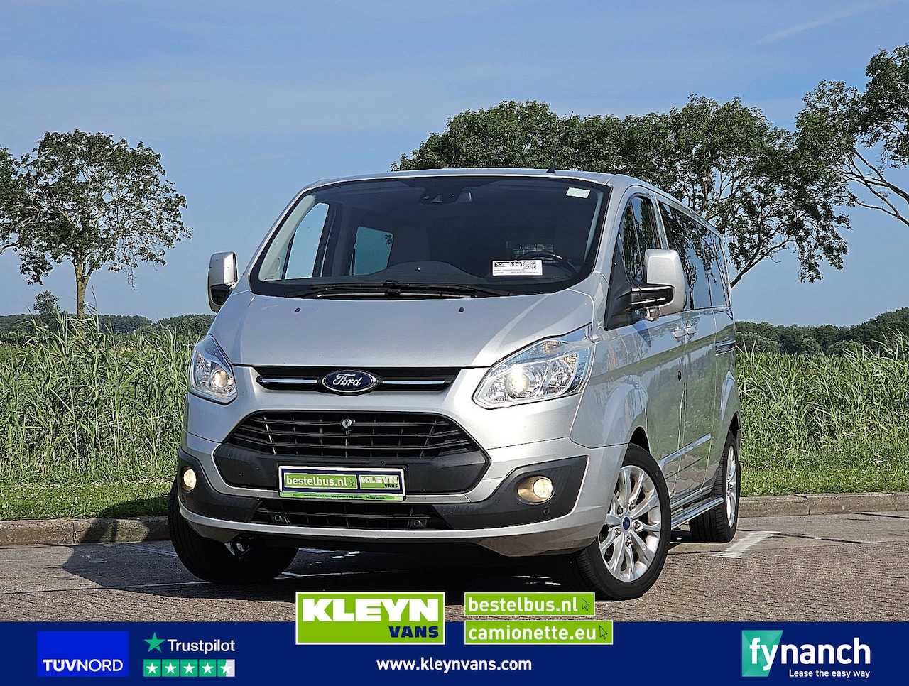Ford Transit Custom - 2.2 L2 DubbeleCabine NAP - AutoWereld.nl