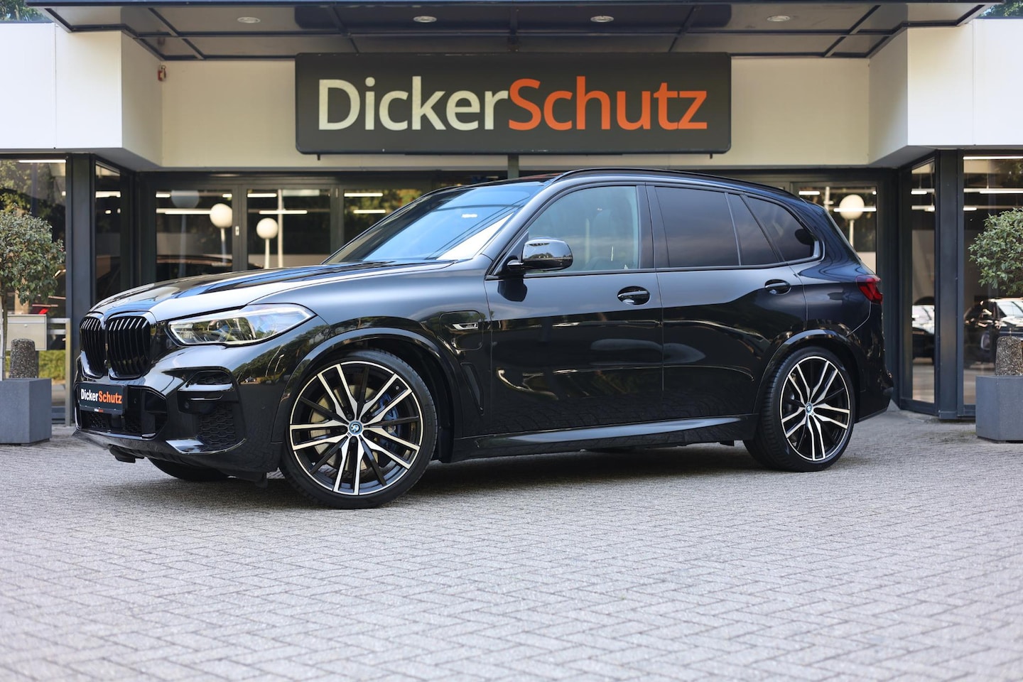 BMW X5 - xDrive45e M Sport Panoramadak | Laser | Trekhaak - AutoWereld.nl