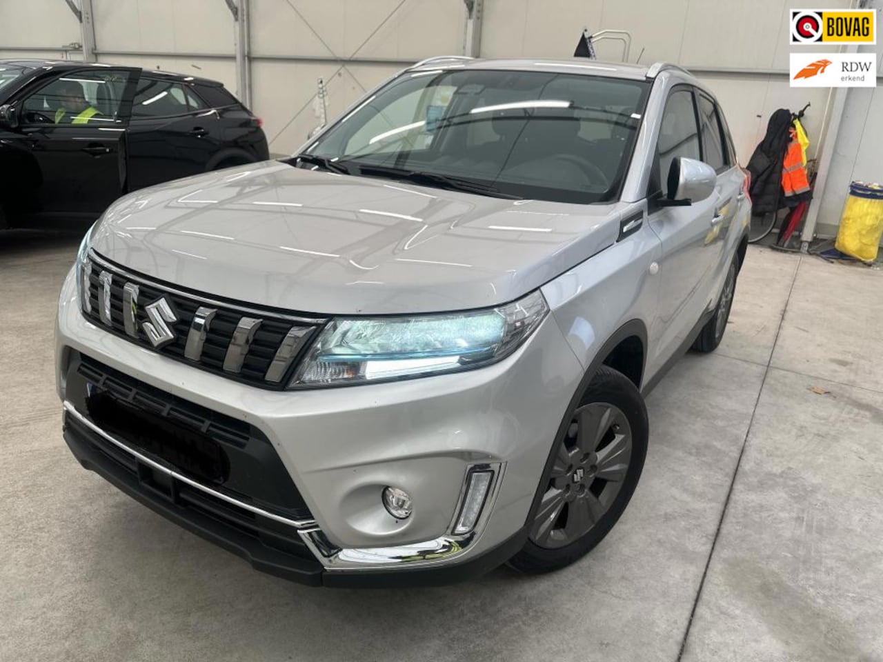 Suzuki Vitara - 1.5 Hybrid Select Automaat - AutoWereld.nl