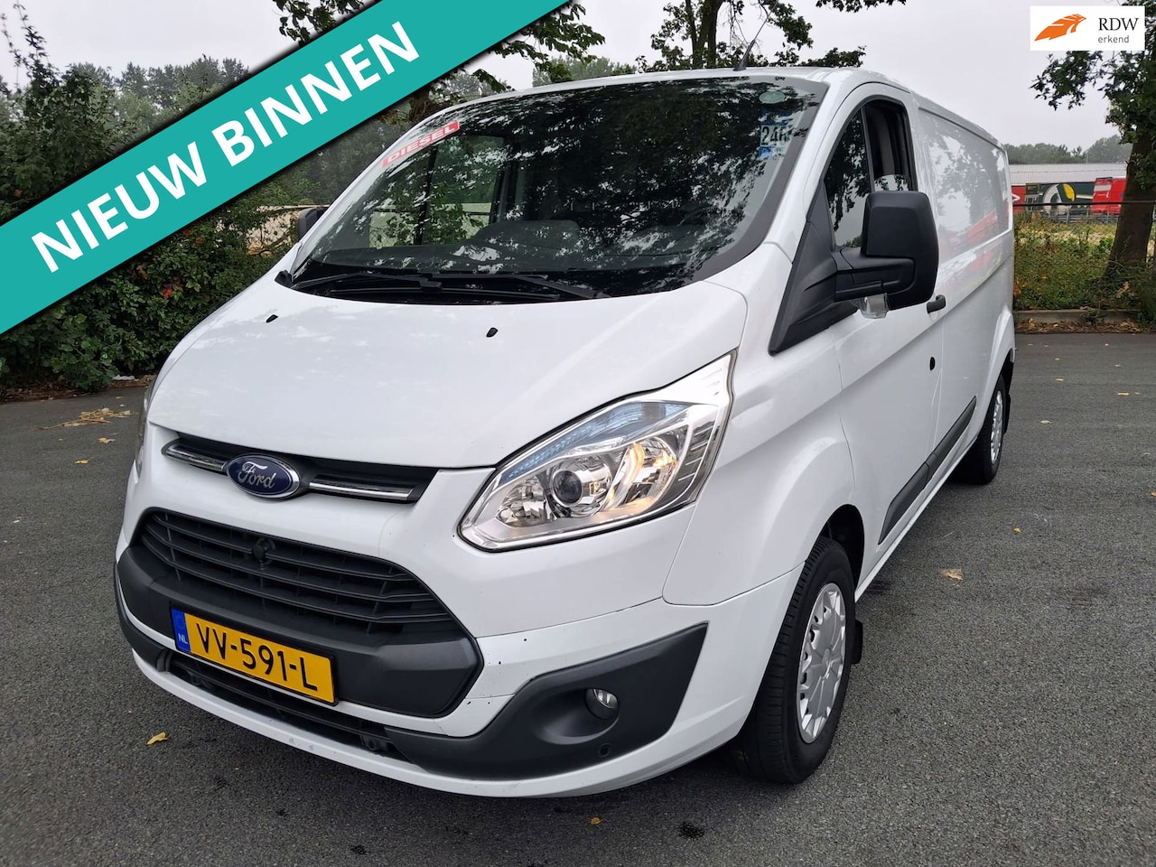 Ford Transit Custom - 290 2.2 TDCI L2H2 Ambiente SUPER MOOIE BUS - AutoWereld.nl
