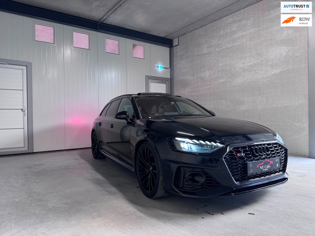 Audi A4 Avant - 2.9 TFSI RS 4 Quattro Pano|HUD|Memory|Massage|RS Dynamic| Full option - AutoWereld.nl