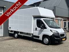 Peugeot Boxer - 435 2.2 BlueHDi Bakwagen 750kg laadklep zijdeur Airco Telefoonverbinding Bluetooth bakwage
